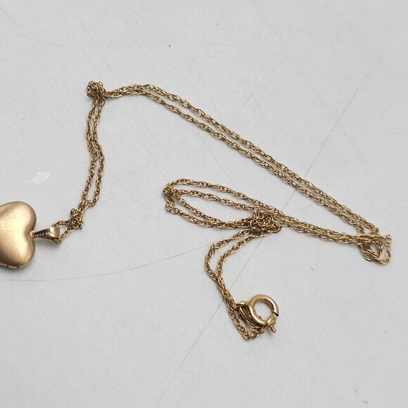 14kt Gold Filled Engraved Heart Locket Necklace Signed PPO - Picture 6 of 9